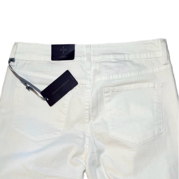 NWT NYDJ White Crop Capri Midrise Jeans Crystal Buttons Lift Tuck Size 8 or 10 - Picture 3 of 9